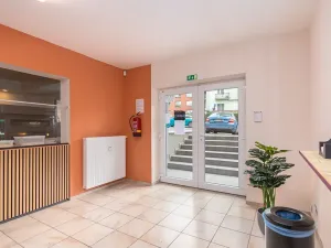 Prodej obchodního prostoru, Praha - Vršovice, Petrohradská, 68 m2