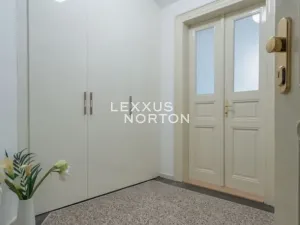 Pronájem bytu 2+1, Praha - Staré Město, Martinská, 76 m2