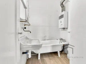 Prodej bytu 2+kk, Praha - Libeň, Prosecká, 47 m2