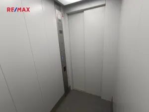 Pronájem bytu 3+kk, Praha - Vršovice, Taškentská, 57 m2