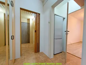 Pronájem bytu 2+kk, Praha - Háje, Brechtova, 51 m2