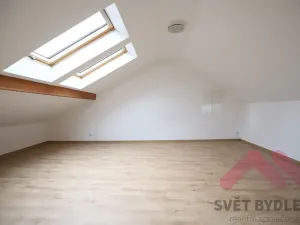 Pronájem rodinného domu, Vestec, Na Suchých, 142 m2