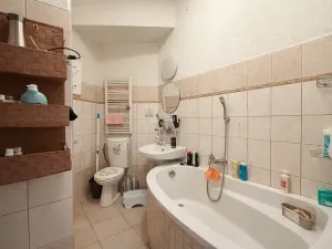 Pronájem bytu 3+1, Karlovy Vary, Lad. Koubka, 70 m2