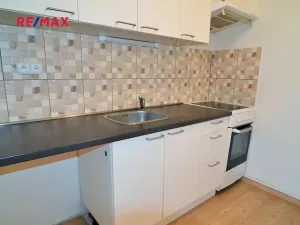 Prodej bytu 2+kk, Praha - Motol, Ježovská, 42 m2