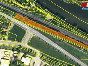 Prodej louky, Chvaletice, 3644 m2