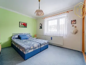 Prodej rodinného domu, Petrovice, 246 m2