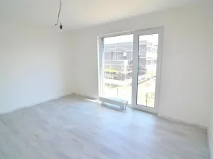 Pronájem rodinného domu, Vestec, Erbenova, 140 m2