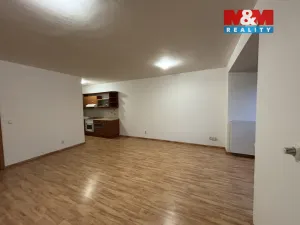 Pronájem bytu 1+kk, Beroun - Beroun-Město, Nad Paloučkem, 40 m2