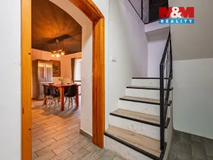 Prodej rodinného domu, Zvěstov, 217 m2