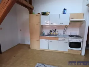 Pronájem bytu 2+kk, Hradec Králové, Československé armády, 50 m2