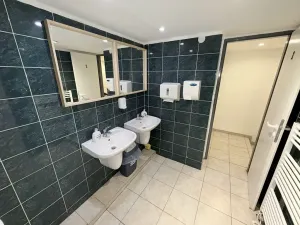 Pronájem restaurace, Praha - Nové Město, Tyršova, 200 m2