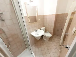 Pronájem bytu 2+kk, Praha - Smíchov, Plzeňská, 38 m2