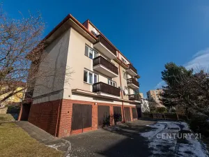 Prodej bytu 3+1, Plzeň, Na Bradlavce, 104 m2