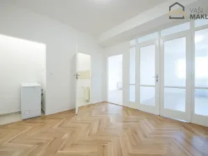 Prodej bytu 2+1, Praha - Vysočany, Nemocniční, 70 m2