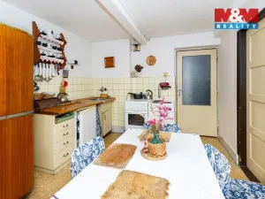 Prodej rodinného domu, Pardubice - Svítkov, Žižkova, 140 m2