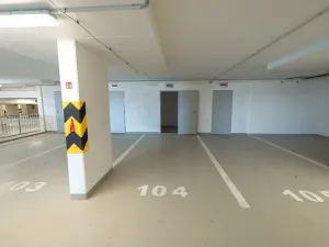 Pronájem bytu 1+kk, Praha - Hlubočepy, Fabiánové, 30 m2