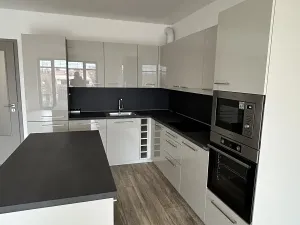 Pronájem bytu 2+kk, Písek, Pražská, 73 m2