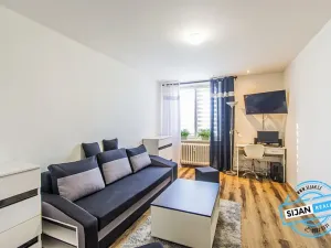 Prodej bytu 3+1, Krnov, Maxima Gorkého, 64 m2