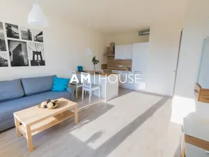 Pronájem bytu 2+kk, Praha - Vysočany, Strnadových, 62 m2