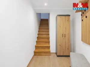 Prodej rodinného domu, Loza, 189 m2