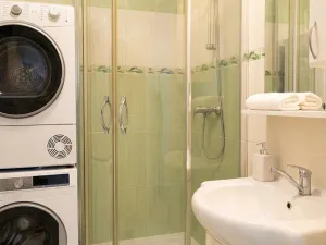 Prodej bytu 3+1, Olomouc - Povel, Nešporova, 60 m2