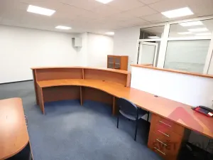 Pronájem kanceláře, Praha - Libeň, Voctářova, 117 m2