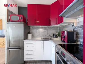 Pronájem bytu 1+kk, Praha - Černý Most, Doležalova, 33 m2