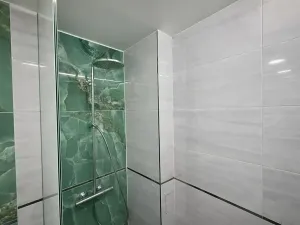 Pronájem bytu 2+1, Praha - Holešovice, U smaltovny, 70 m2