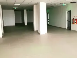 Pronájem obchodního prostoru, Klecany, V Honech, 200 m2