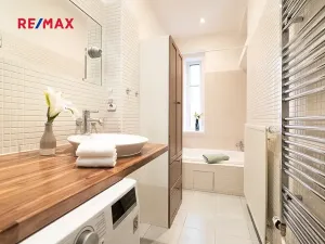 Prodej bytu 2+kk, Praha - Holešovice, Tovární, 77 m2