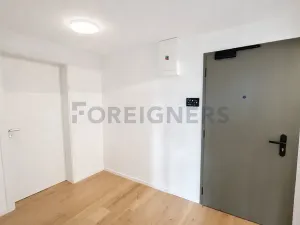 Pronájem bytu 2+kk, Brno, Bratislavská, 60 m2