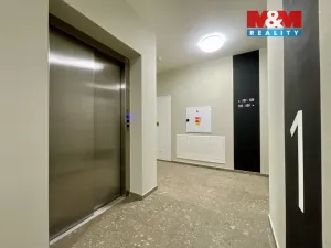 Pronájem bytu 2+kk, Praha - Košíře, Starokošířská, 43 m2