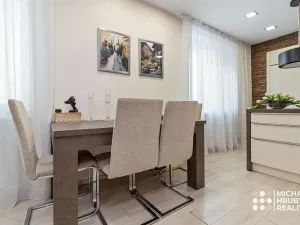 Prodej bytu 2+kk, Ostrava, Vrázova, 79 m2