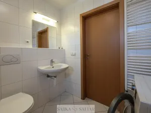 Pronájem bytu 2+kk, Praha - Košíře, Pod Klamovkou, 39 m2