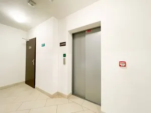 Pronájem bytu 2+kk, Praha - Holešovice, Na Maninách, 65 m2