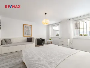 Prodej bytu 2+1, Praha - Karlín, Pernerova, 60 m2