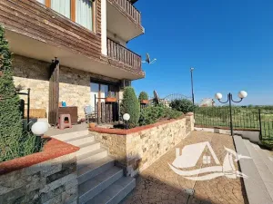 Prodej bytu 4+kk, Kosharitsa, Bulharsko, 98 m2