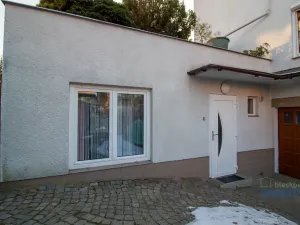 Pronájem bytu 2+kk, Praha - Břevnov, Dusíkova, 34 m2
