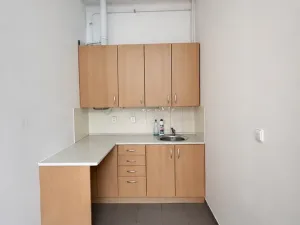 Pronájem komerční nemovitosti, Hradec Králové, Zemědělská, 695 m2