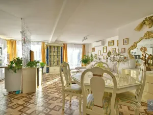 Prodej rodinného domu, Chlumec, 221 m2