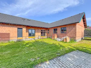 Prodej rodinného domu, Mnichovo Hradiště, 215 m2