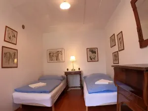 Prodej rodinného domu, Pecka, 300 m2