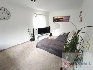 Pronájem bytu 2+1, Jesenice, Za Rybníkem, 79 m2