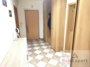 Pronájem bytu 2+1, Jesenice, Za Rybníkem, 79 m2