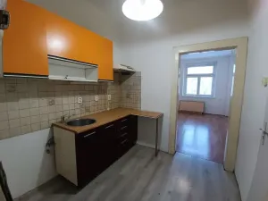 Pronájem bytu 1+kk, Praha - Braník, Pikovická, 25 m2