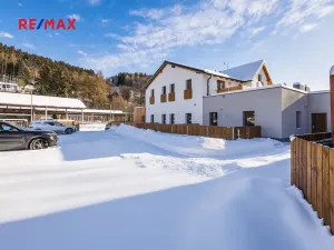 Prodej bytu 3+kk, Svoboda nad Úpou, Nádražní, 65 m2