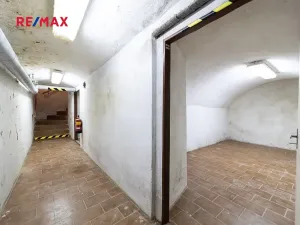 Prodej obchodního prostoru, Králíky, 5. května, 519 m2