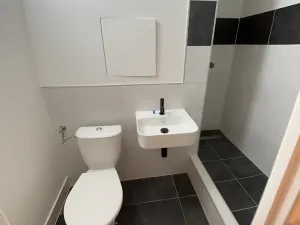 Prodej bytu 1+kk, Praha - Kobylisy, Kyselova, 26 m2