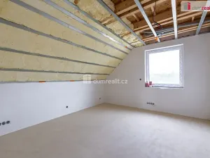 Prodej rodinného domu, Lužná, Jižní, 165 m2