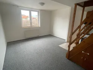 Pronájem bytu 3+kk, Praha - Kobylisy, Pod statky, 55 m2